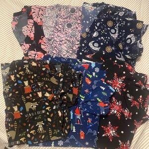 Scrub tops x6 size medium
